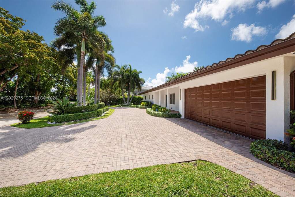 3 Bedroom Single Family Home/House's Image 3