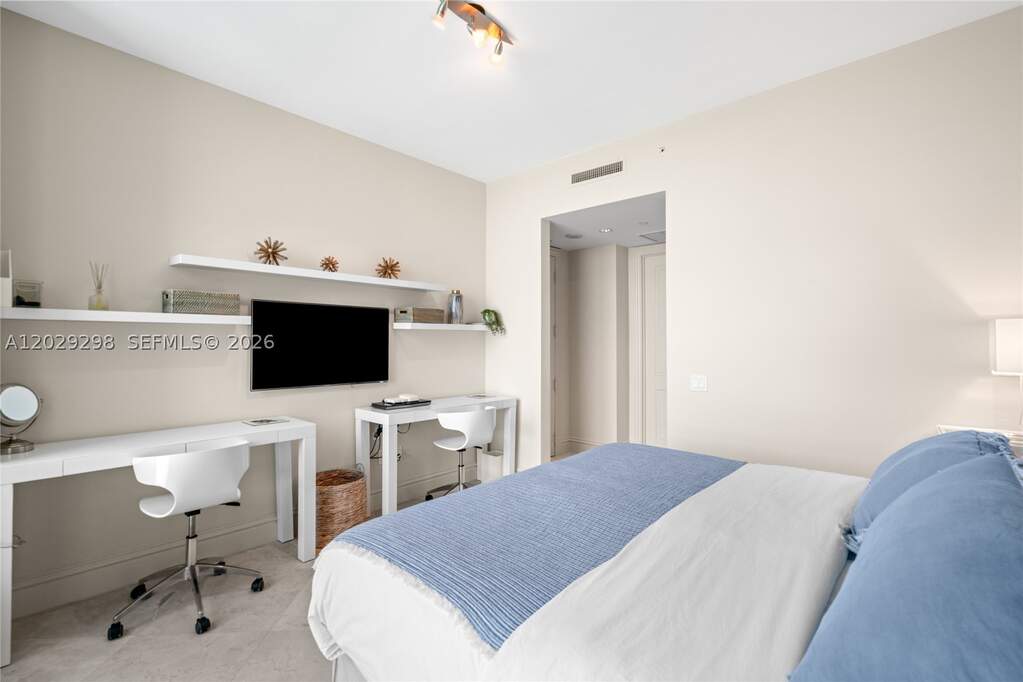 2 Bedroom Apartment/Flat's Image 22