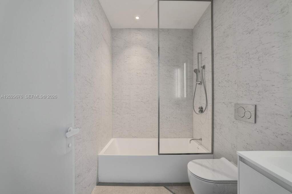 3 Bedroom Apartment/Flat's Image 31