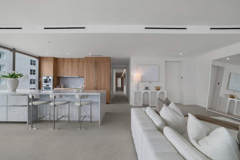 3 Bedroom Apartment/Flat's Image 3
