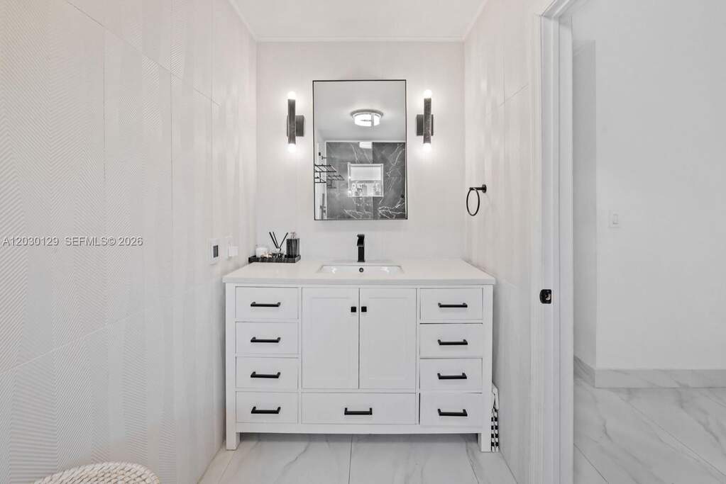 4 Bedroom Single Family Home/House's Image 13