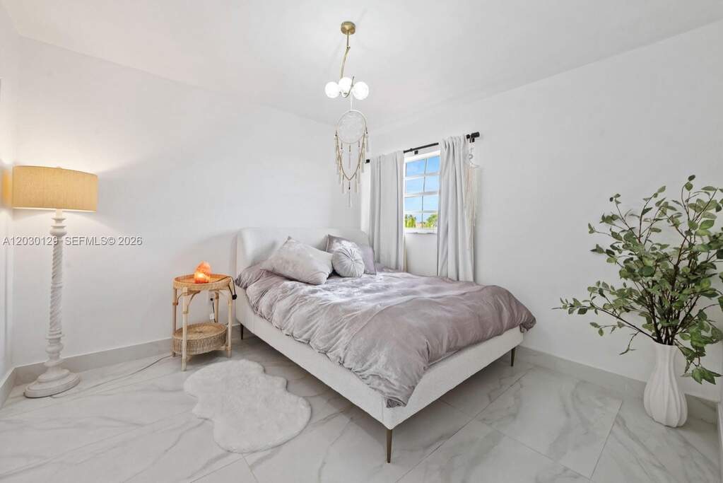 4 Bedroom Single Family Home/House's Image 15