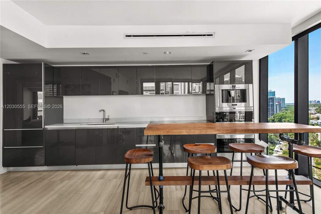 1 Bedroom Apartment/Flat's Image 7