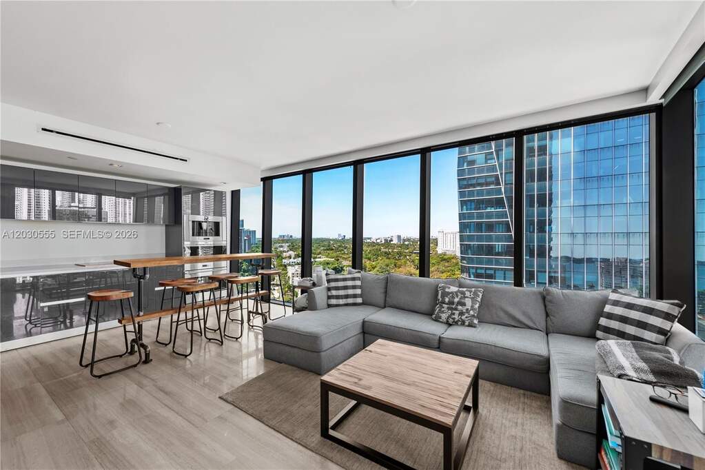 1 Bedroom Apartment/Flat's Image 3