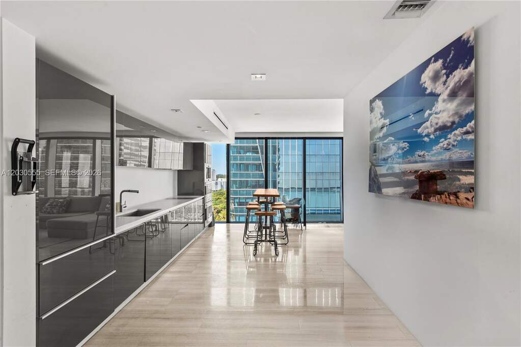 1 Bedroom Apartment/Flat's Image 6