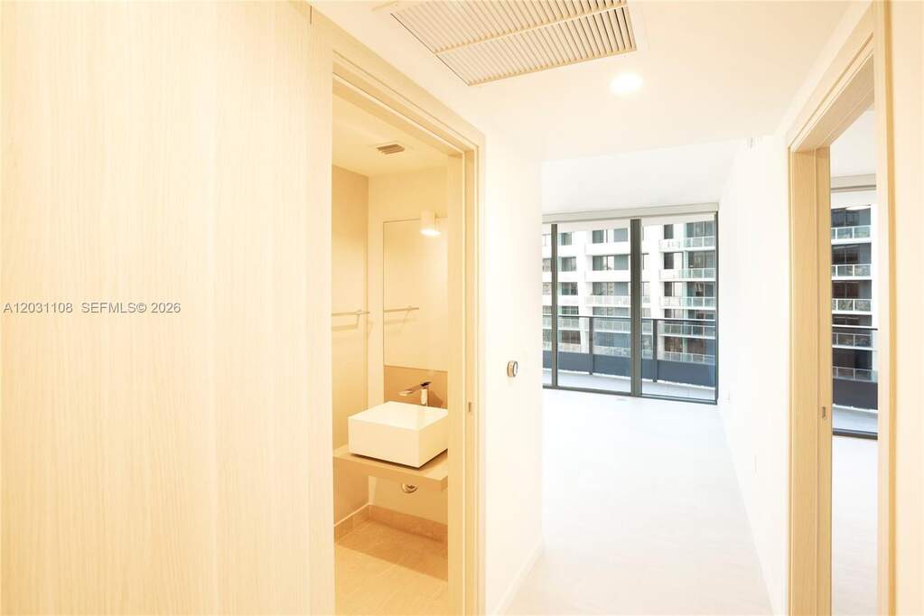 2 Bedroom Apartment/Flat's Image 11