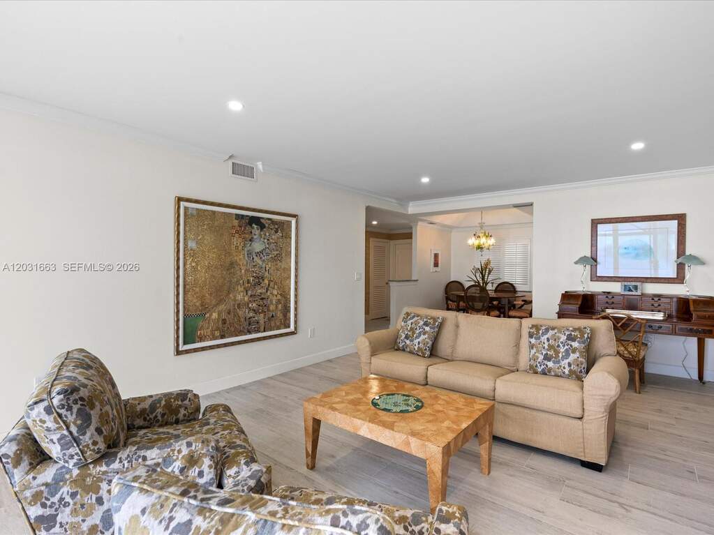 2 Bedroom Apartment/Flat's Image 16