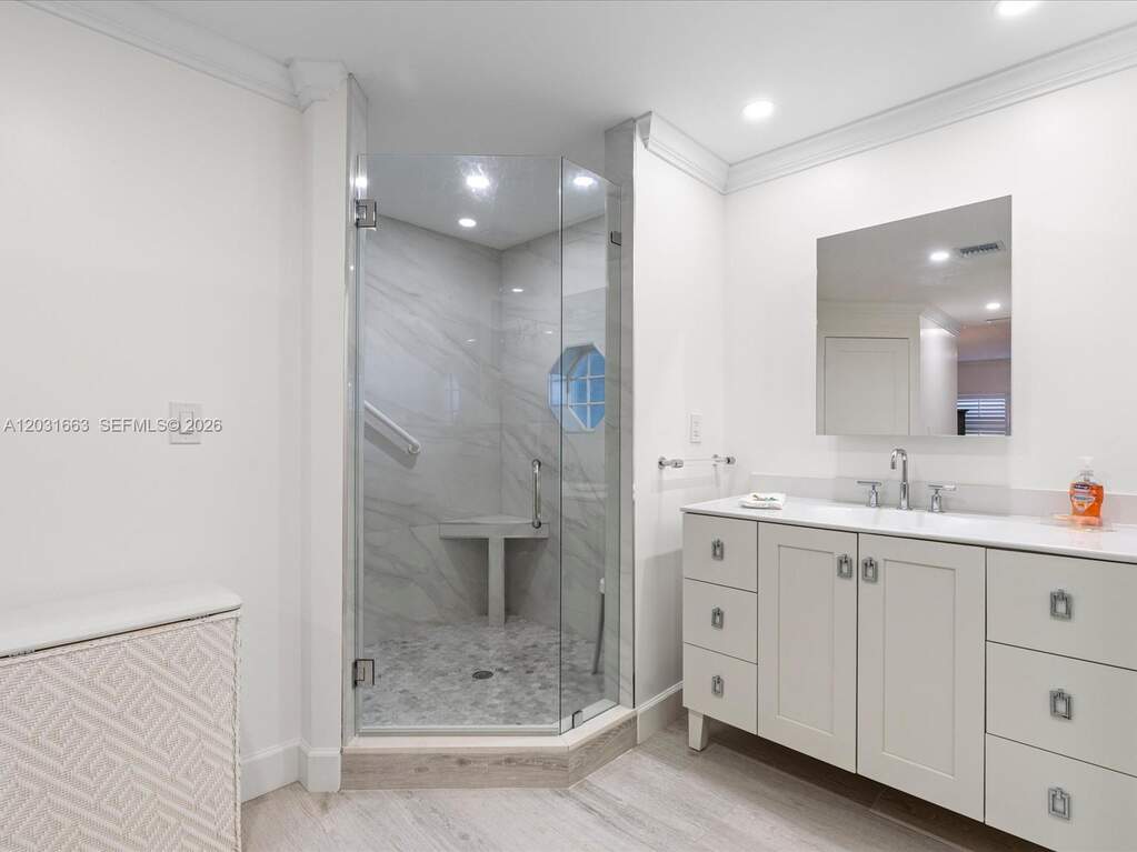 2 Bedroom Apartment/Flat's Image 30