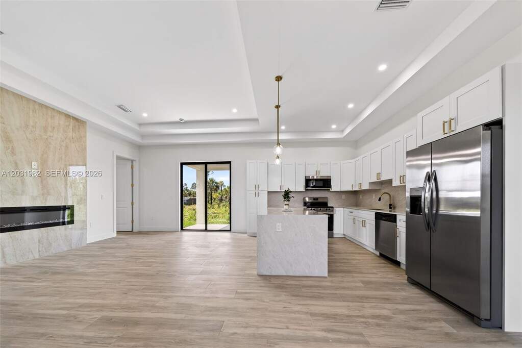 3 Bedroom Single Family Home/House's Image 7