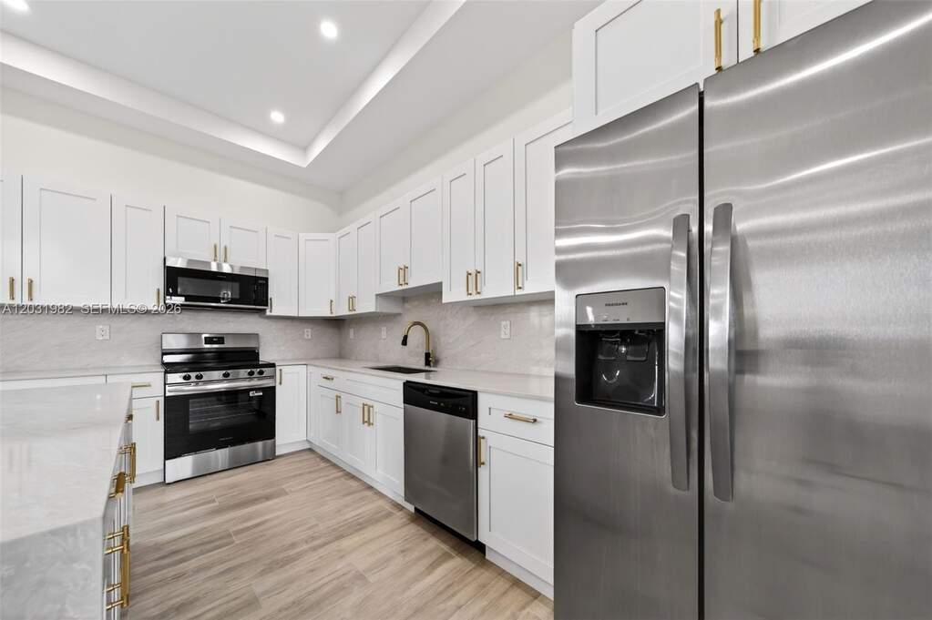 3 Bedroom Single Family Home/House's Image 9