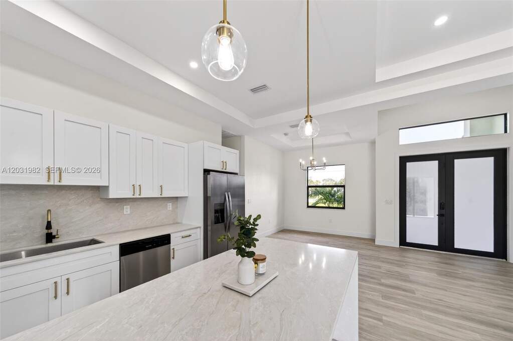 3 Bedroom Single Family Home/House's Image 12
