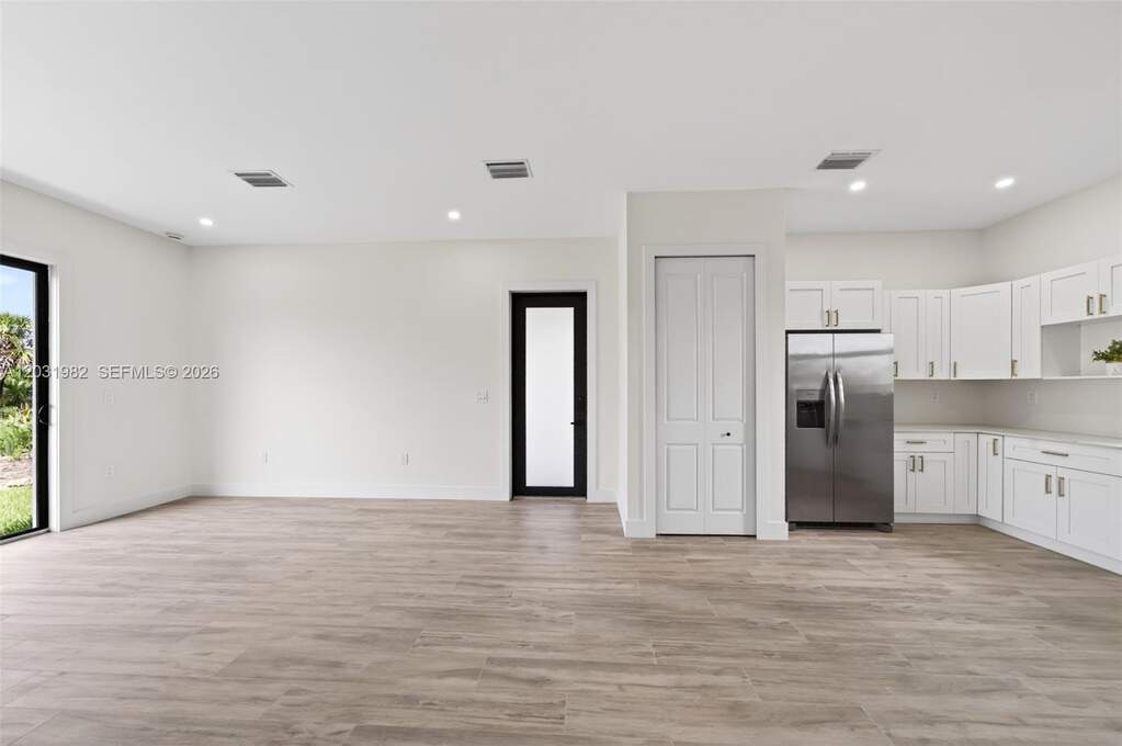 3 Bedroom Single Family Home/House's Image 23