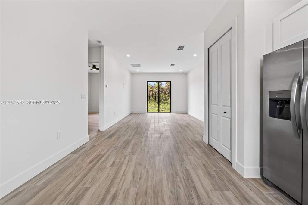 3 Bedroom Single Family Home/House's Image 27