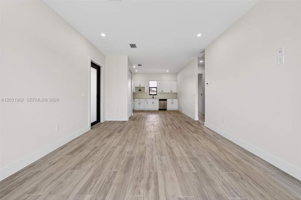 3 Bedroom Single Family Home/House's Image 29