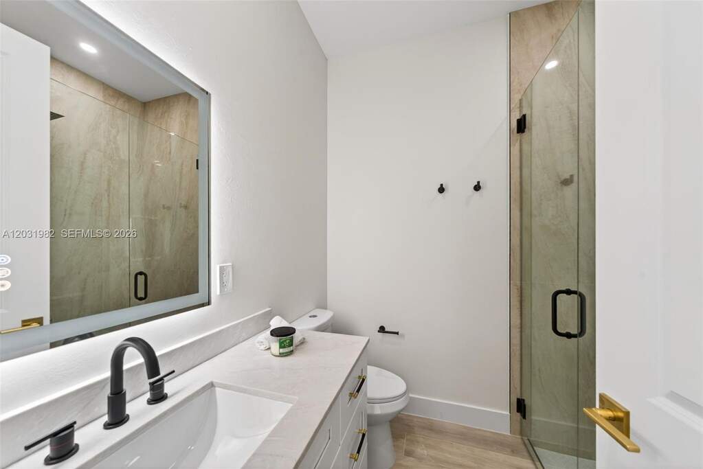 3 Bedroom Single Family Home/House's Image 35