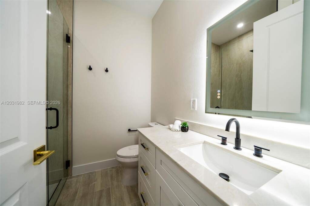 3 Bedroom Single Family Home/House's Image 41