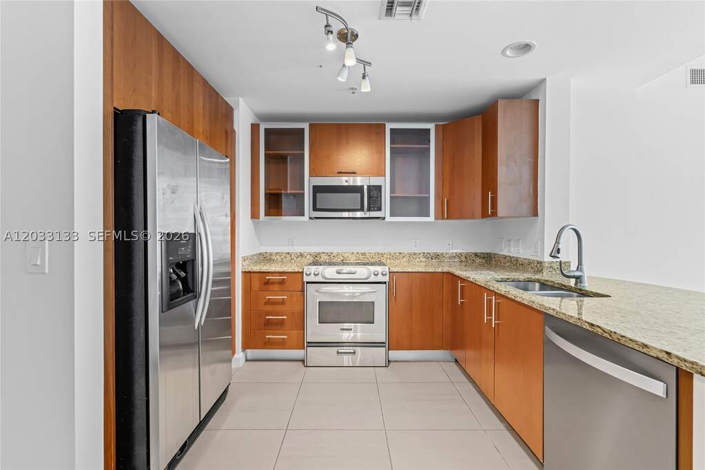2 Bedroom Apartment/Flat's Image 14