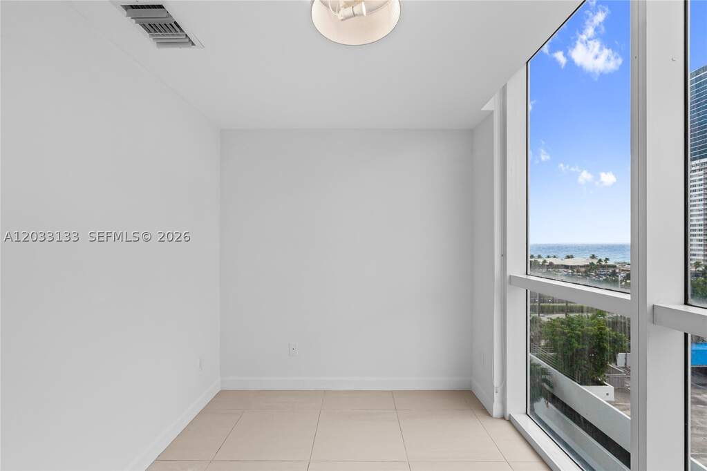 2 Bedroom Apartment/Flat's Image 22