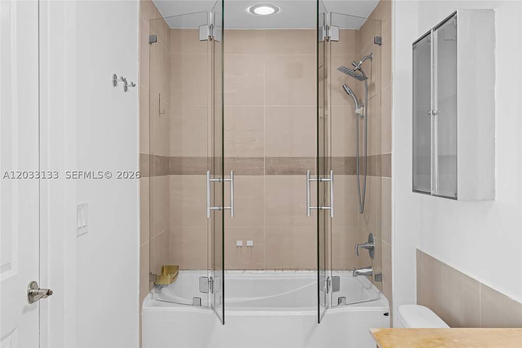 2 Bedroom Apartment/Flat's Image 27