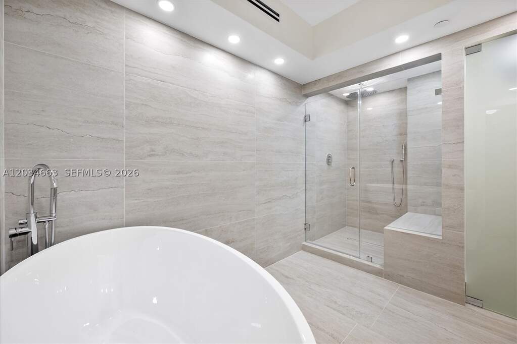 2 Bedroom Apartment/Flat's Image 23