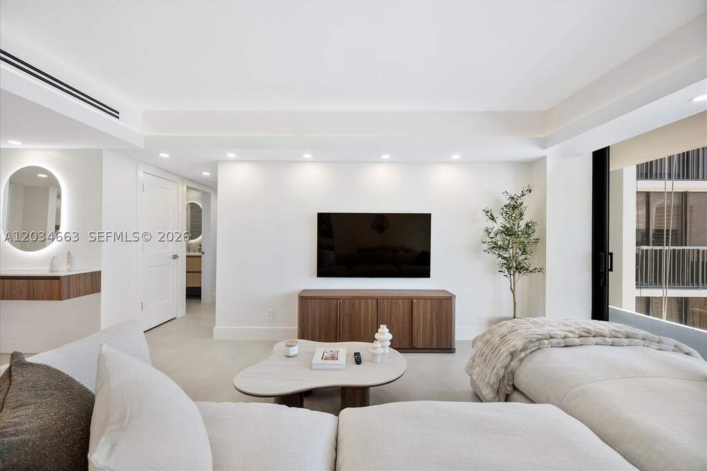 2 Bedroom Apartment/Flat's Image 3