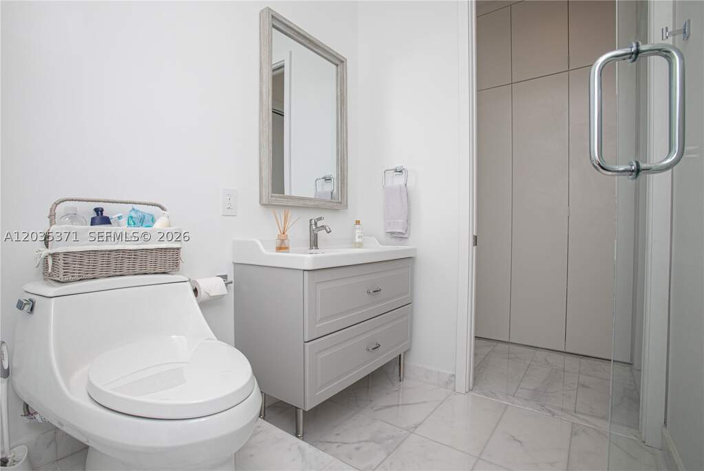 4 Bedroom Apartment/Flat's Image 9