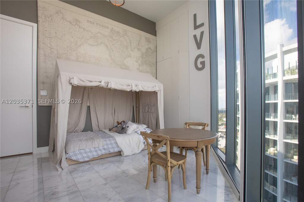 4 Bedroom Apartment/Flat's Image 11