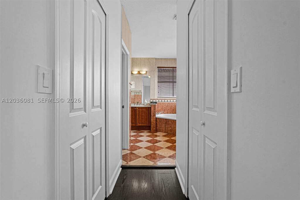 4 Bedroom Single Family Home/House's Image 13