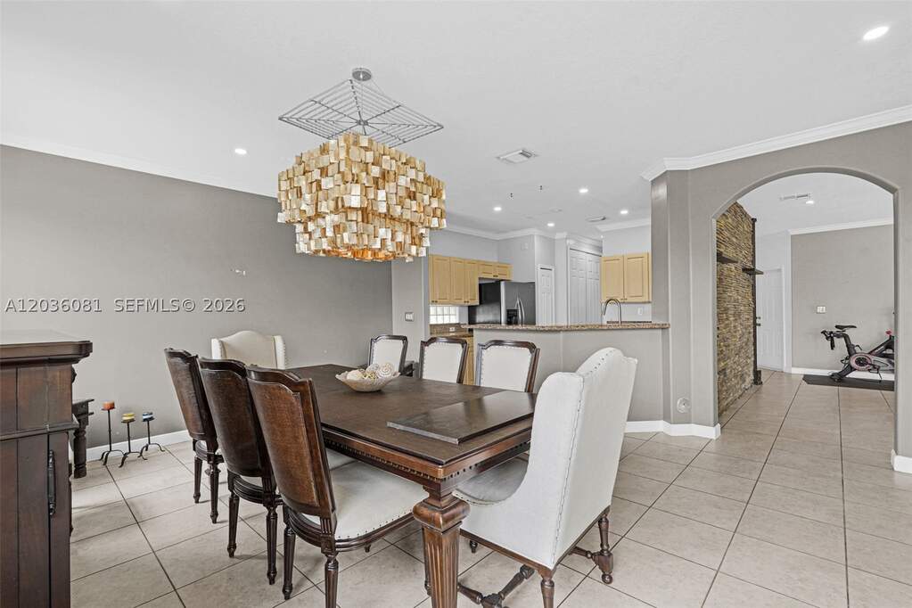 4 Bedroom Single Family Home/House's Image 5