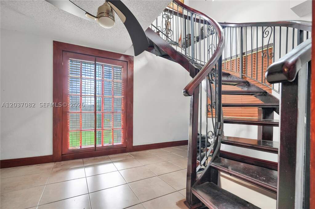 4 Bedroom Single Family Home/House's Image 6