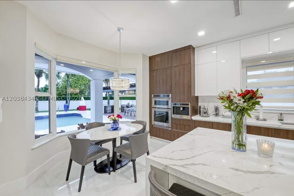 4 Bedroom Single Family Home/House's Image 17