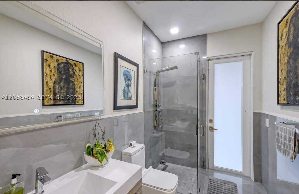 4 Bedroom Single Family Home/House's Image 26