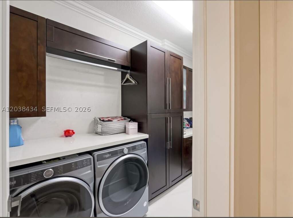 4 Bedroom Single Family Home/House's Image 28