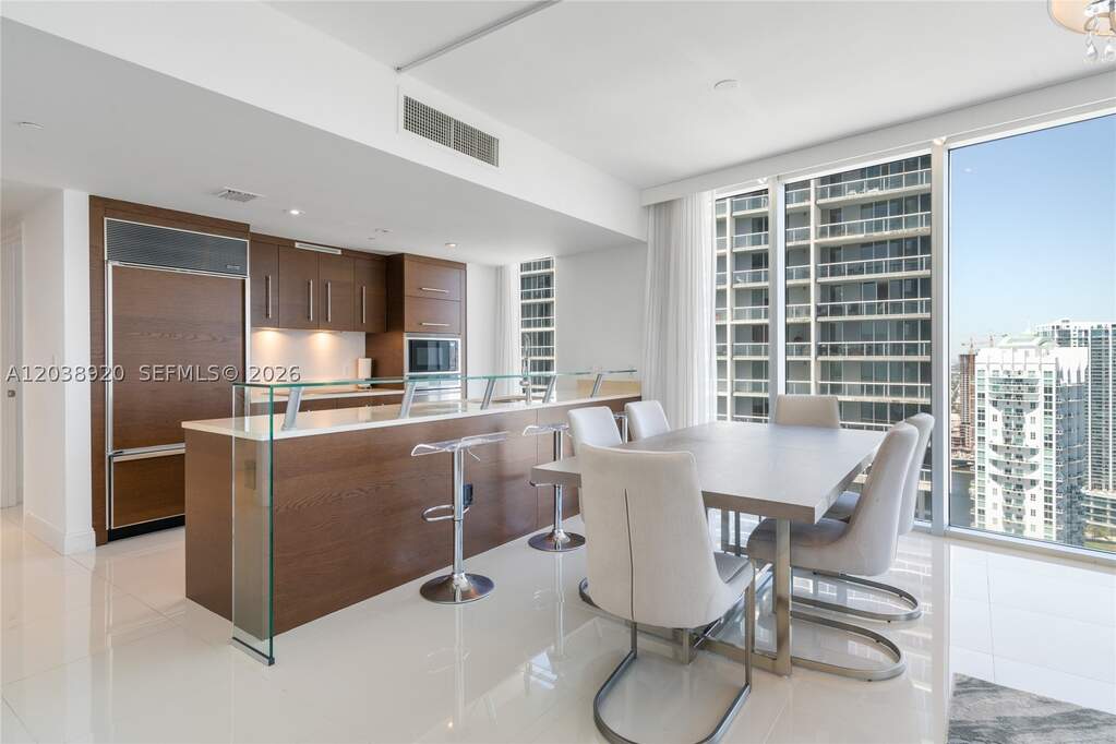 2 Bedroom Apartment/Flat's Image 11