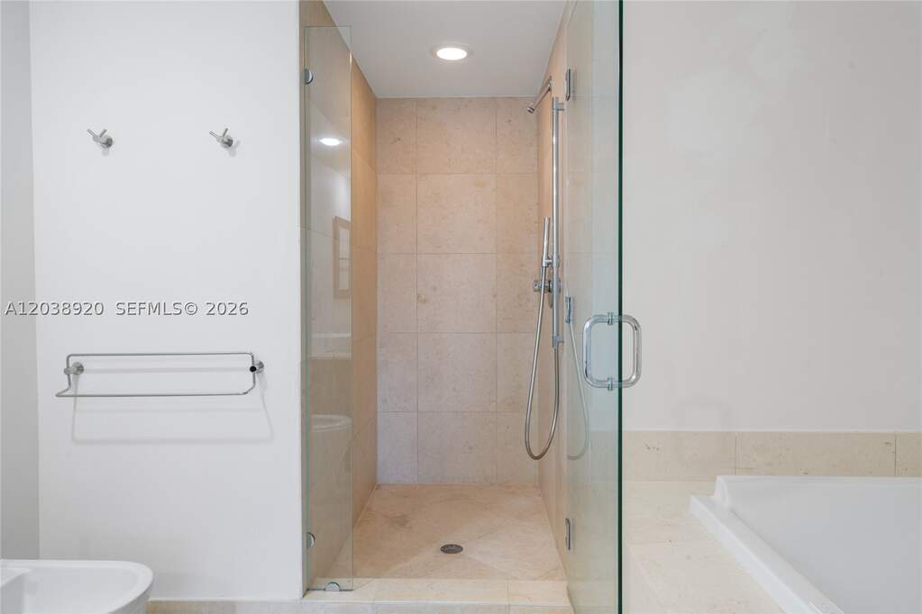 2 Bedroom Apartment/Flat's Image 14