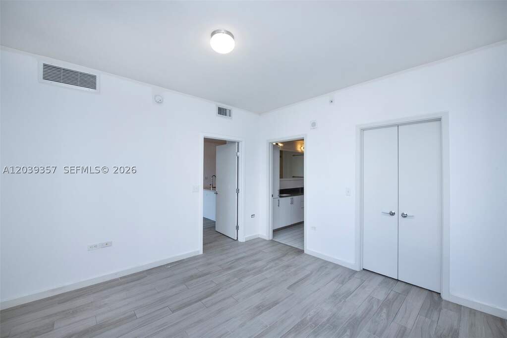 2 Bedroom Apartment/Flat's Image 11