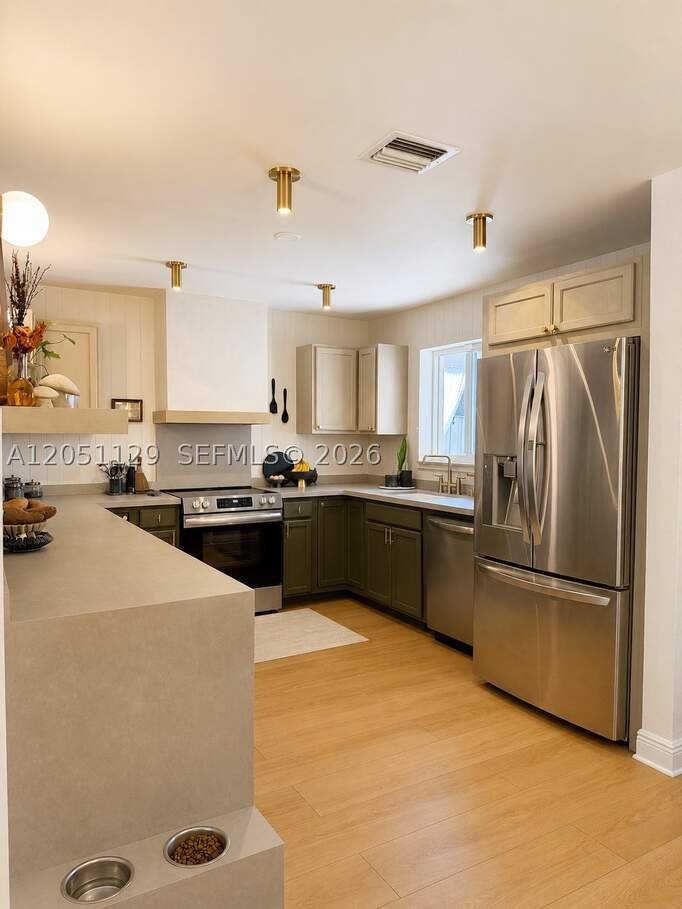 3 Bedroom Single Family Home/House's Image 15
