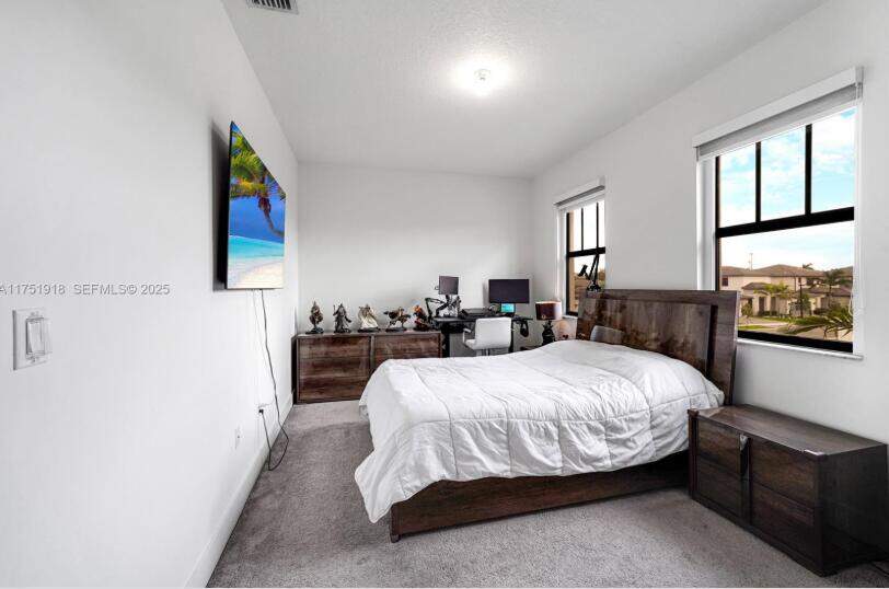 5 Bedroom Single Family Home/House's Image 13