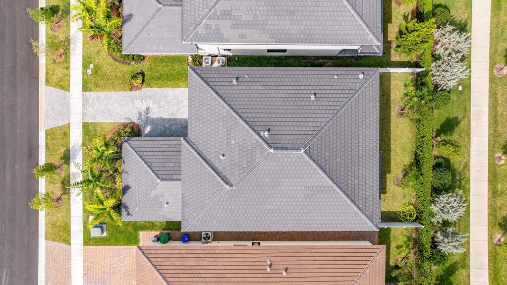 5 Bedroom Single Family Home/House's Image 41