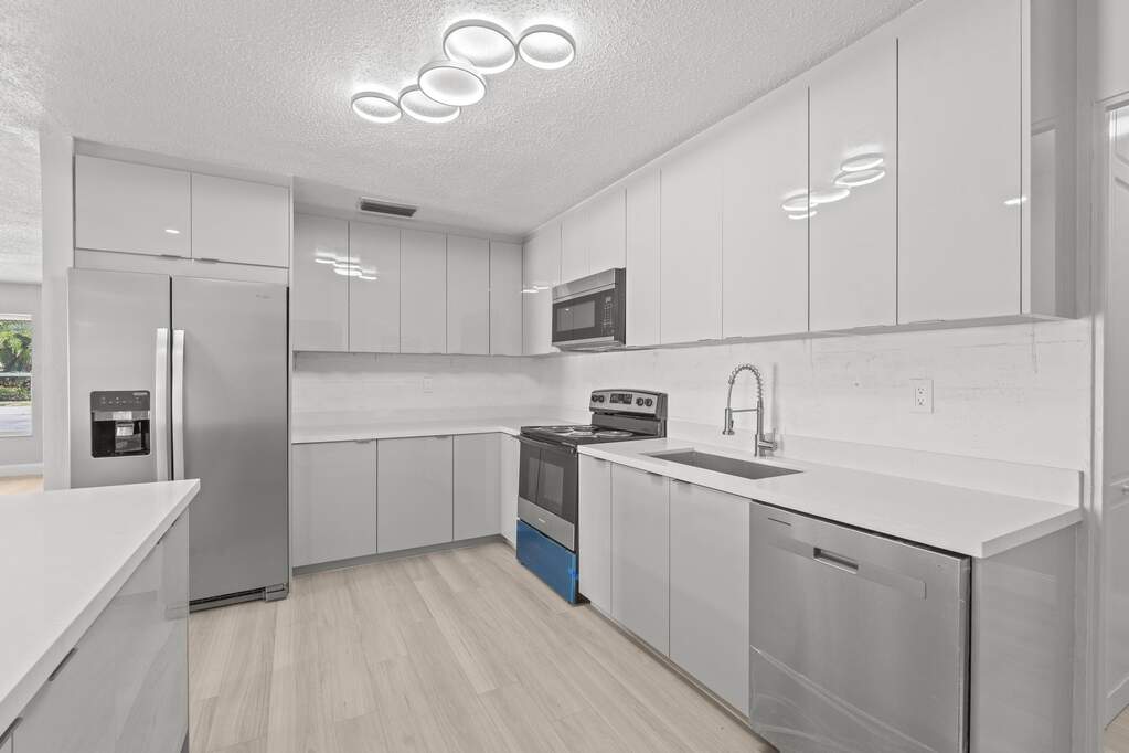 4 Bedroom Single Family Home/House's Image 17