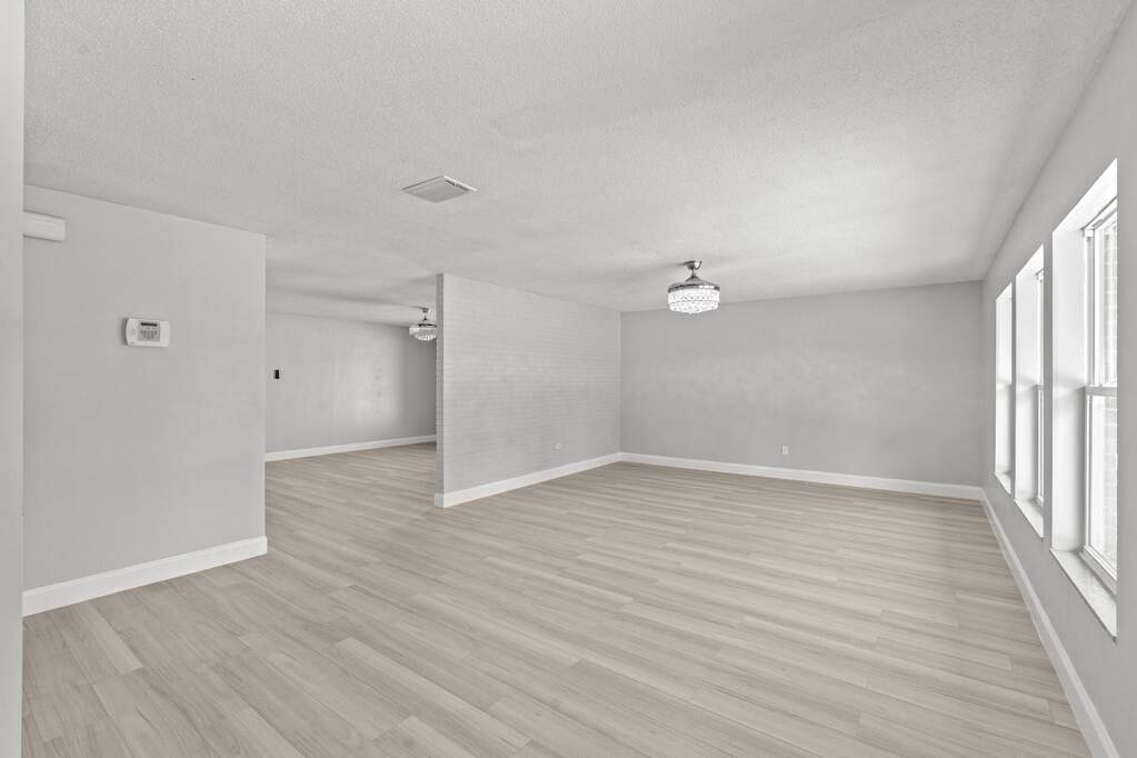 4 Bedroom Single Family Home/House's Image 23