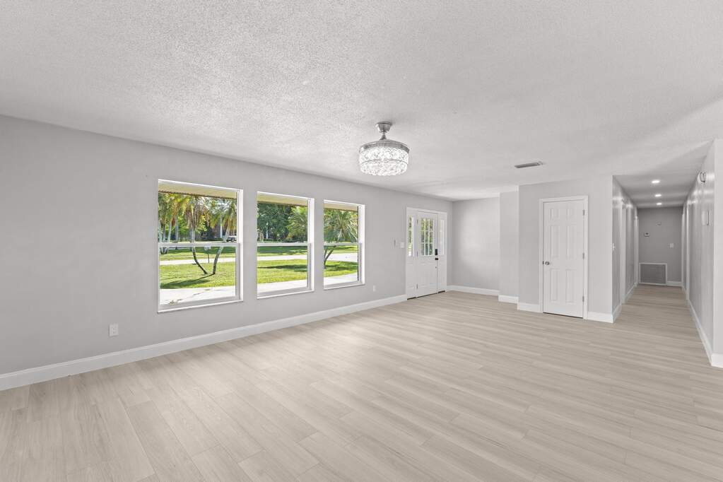 4 Bedroom Single Family Home/House's Image 25