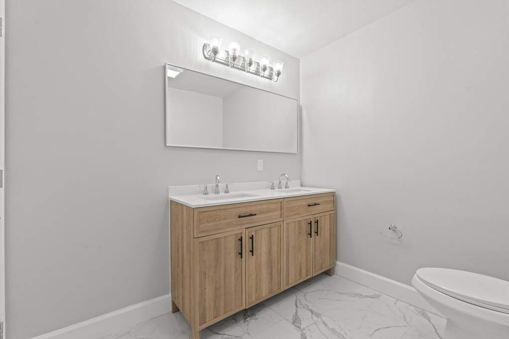 4 Bedroom Single Family Home/House's Image 27