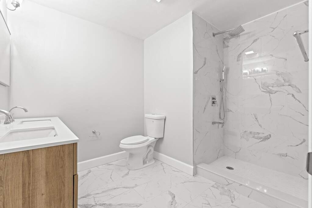 4 Bedroom Single Family Home/House's Image 28