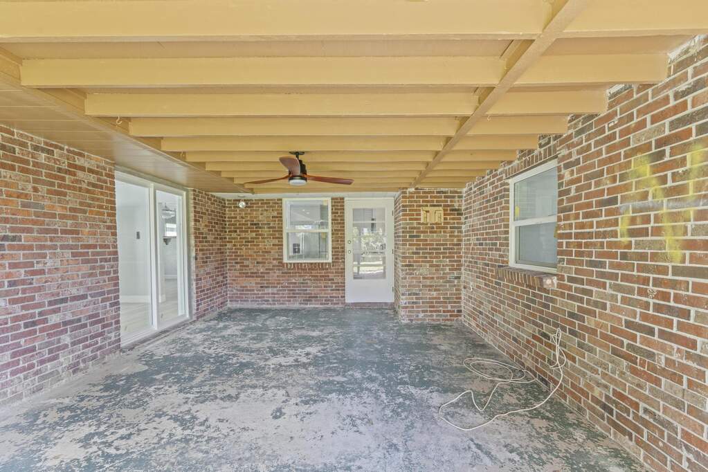 4 Bedroom Single Family Home/House's Image 35