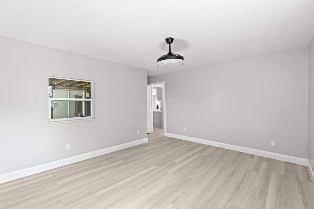 4 Bedroom Single Family Home/House's Image 40