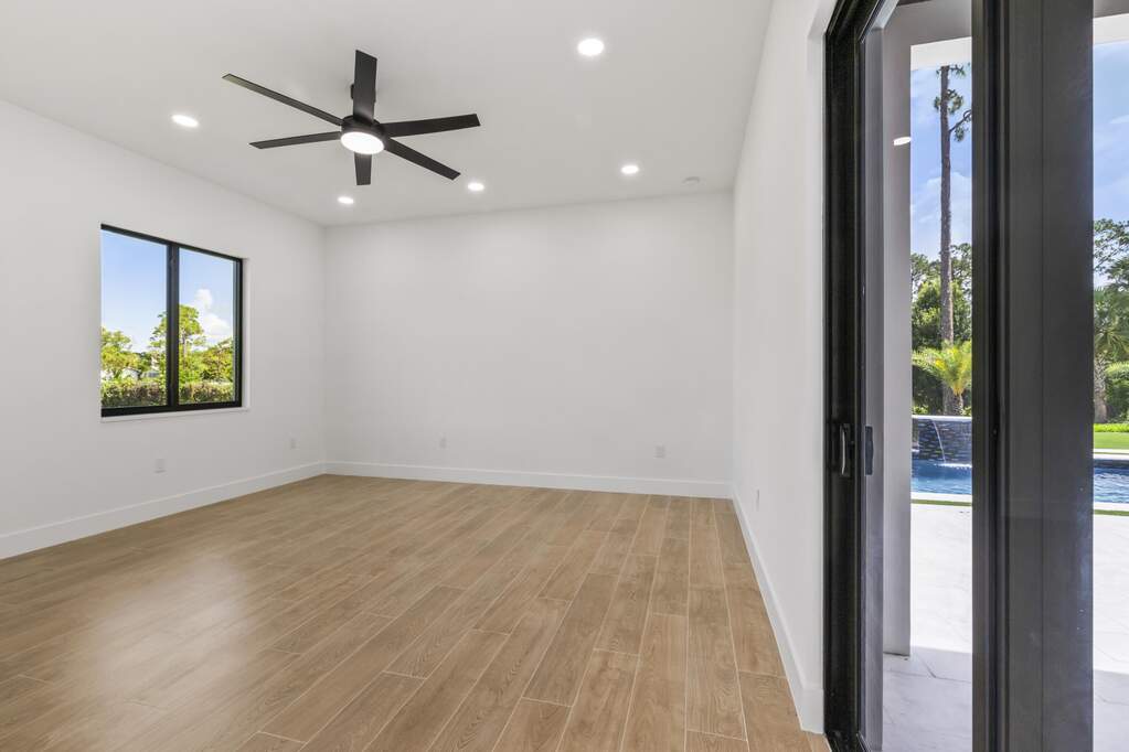 5 Bedroom Single Family Home/House's Image 19