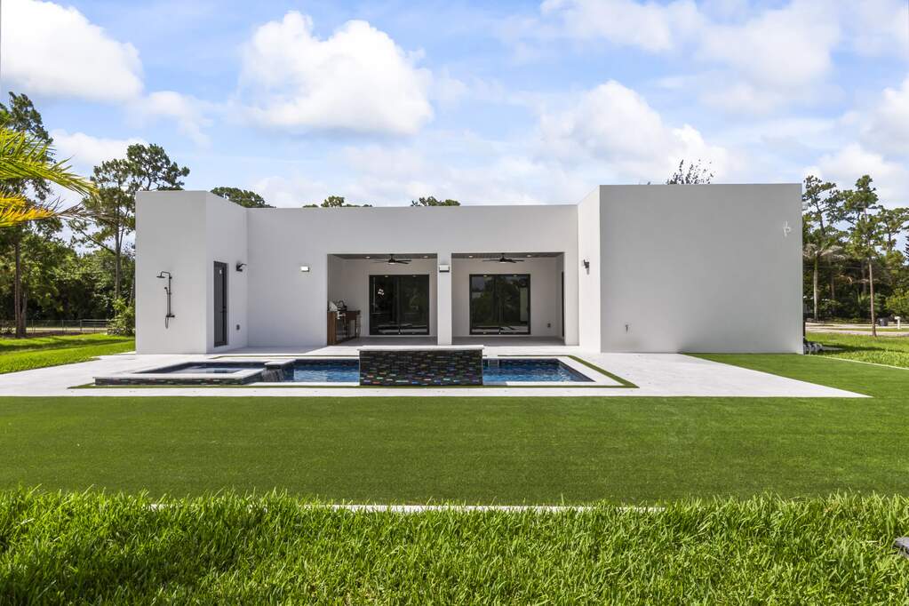 5 Bedroom Single Family Home/House's Image 35