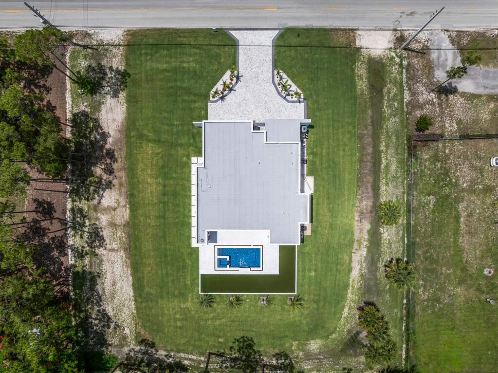 5 Bedroom Single Family Home/House's Image 43