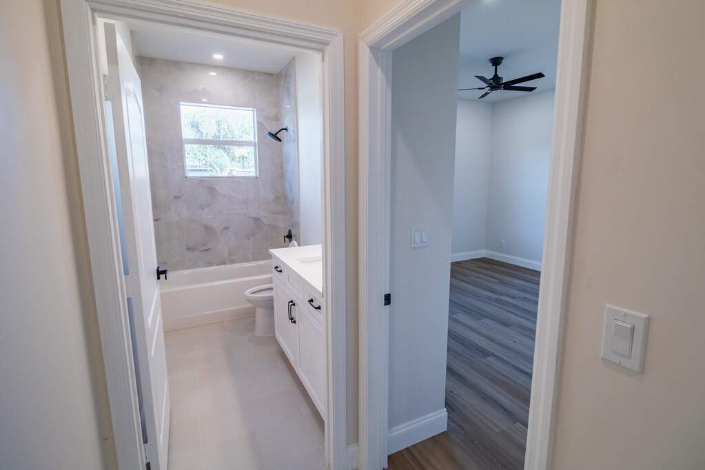 3 Bedroom Single Family Home/House's Image 35